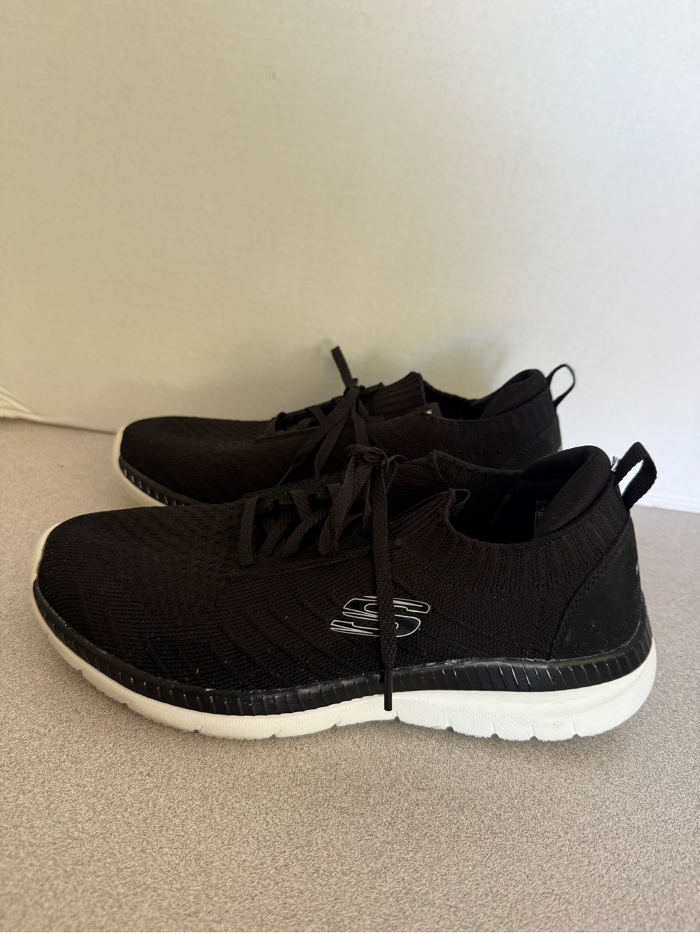 Skechers Women’s Black Knit Sneakers.